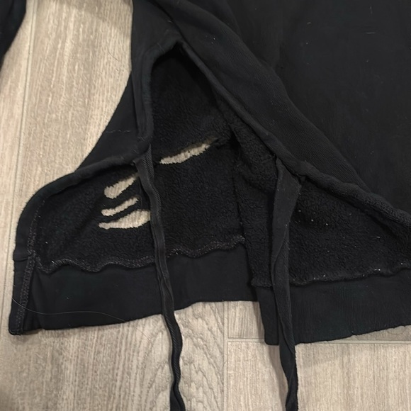 Girls Ripped Sweater With Ties On the Size Size S - Picture 3 of 6